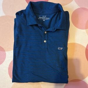 Vineyard Vines t shirt